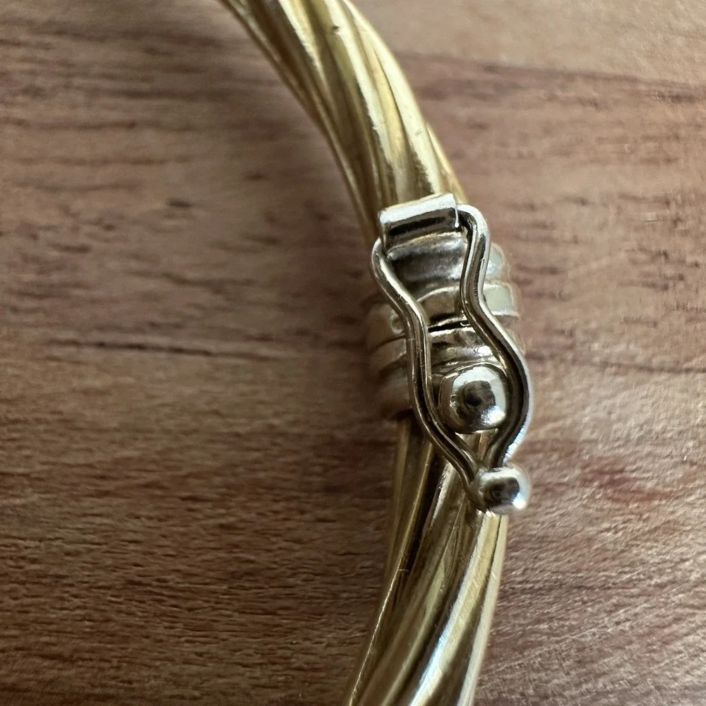 Vintage Super Joyas 18K‎ 750 Yellow Gold Bangle Bracelet 6.5 Twisted Hinged 6.3g